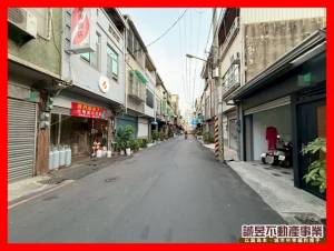 誠昱/長榮路大地坪待整修.